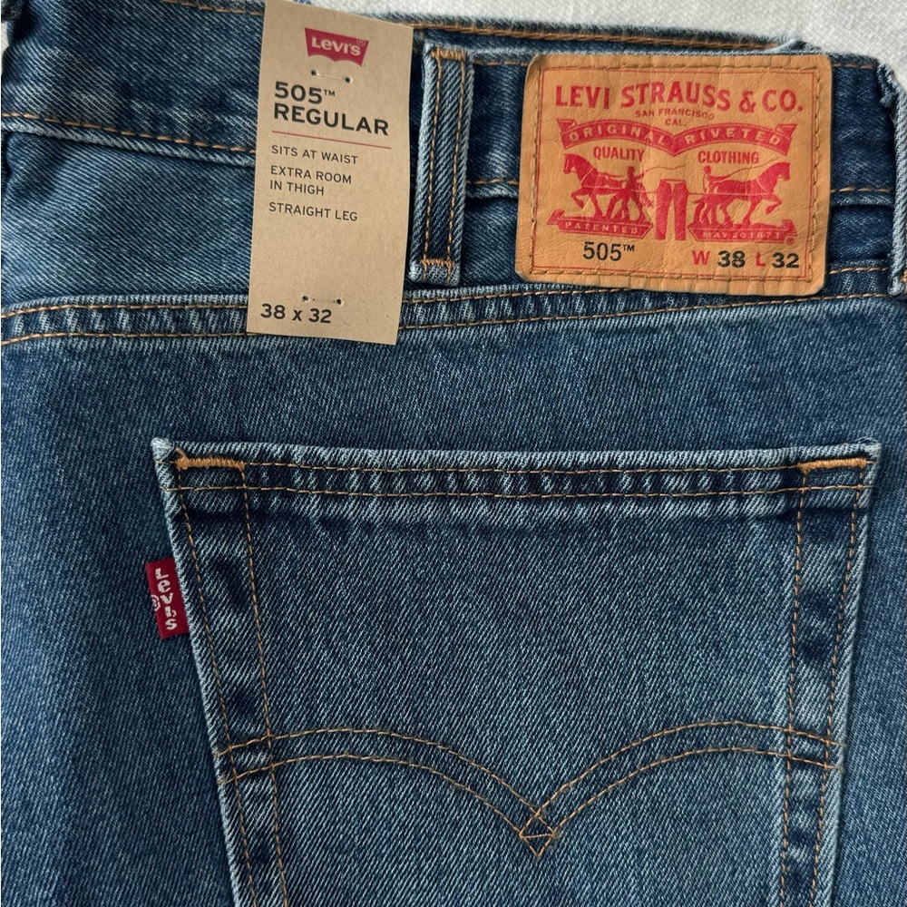 Brand New 505 Levis 38 x 32